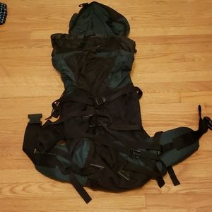 REI HIKING BACKPACK TRAVERSE RISING STAR